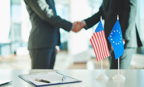 close-up-two-businessmen-shaking-hands